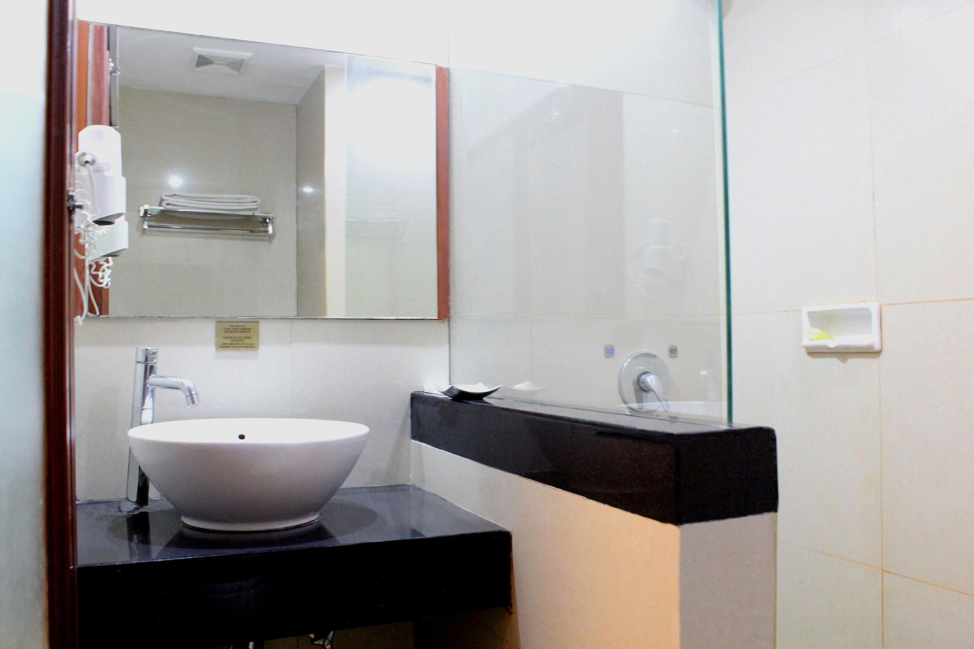 Singgasana Hotel マカッサル エクステリア 写真