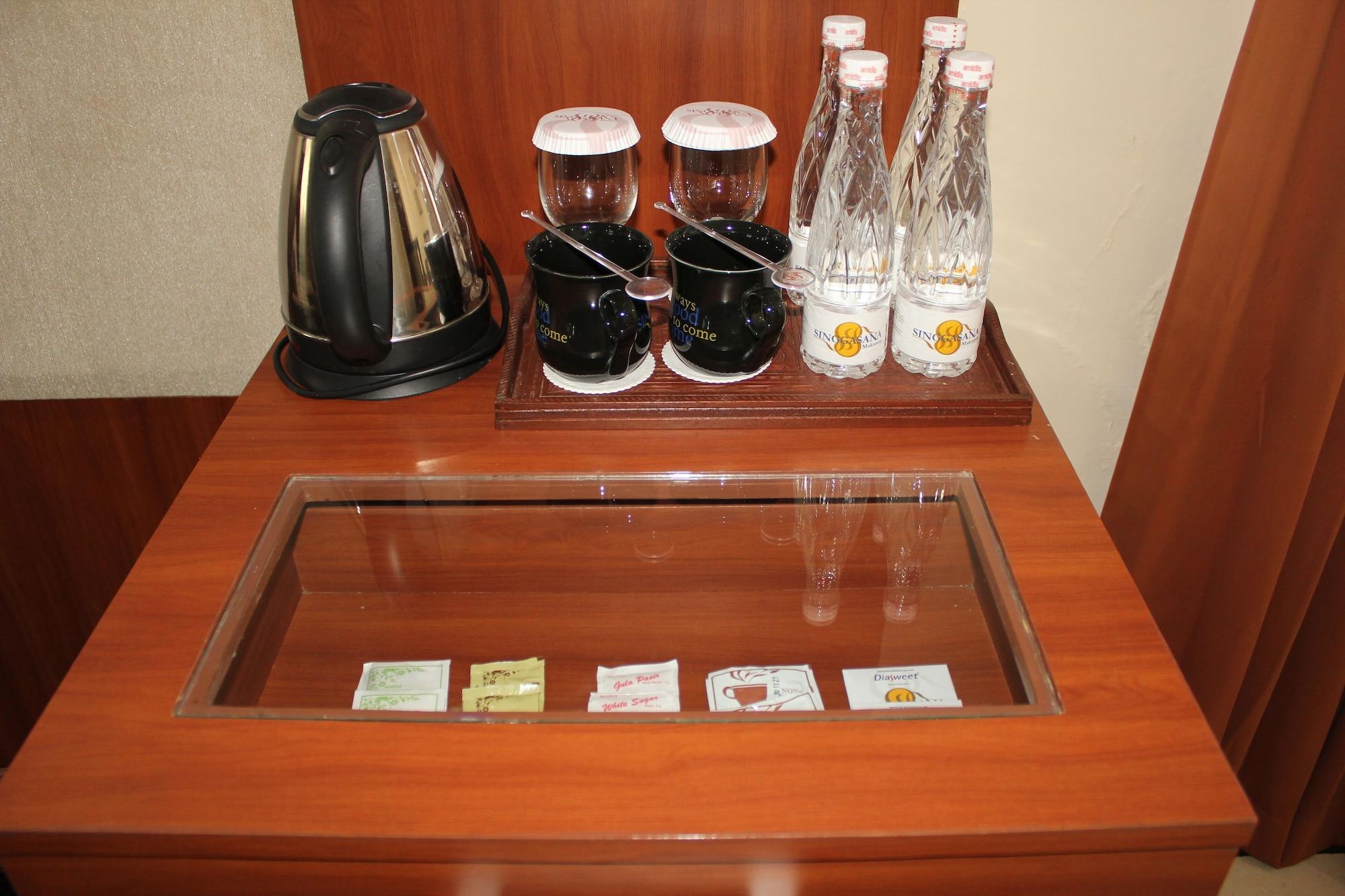 Singgasana Hotel マカッサル エクステリア 写真